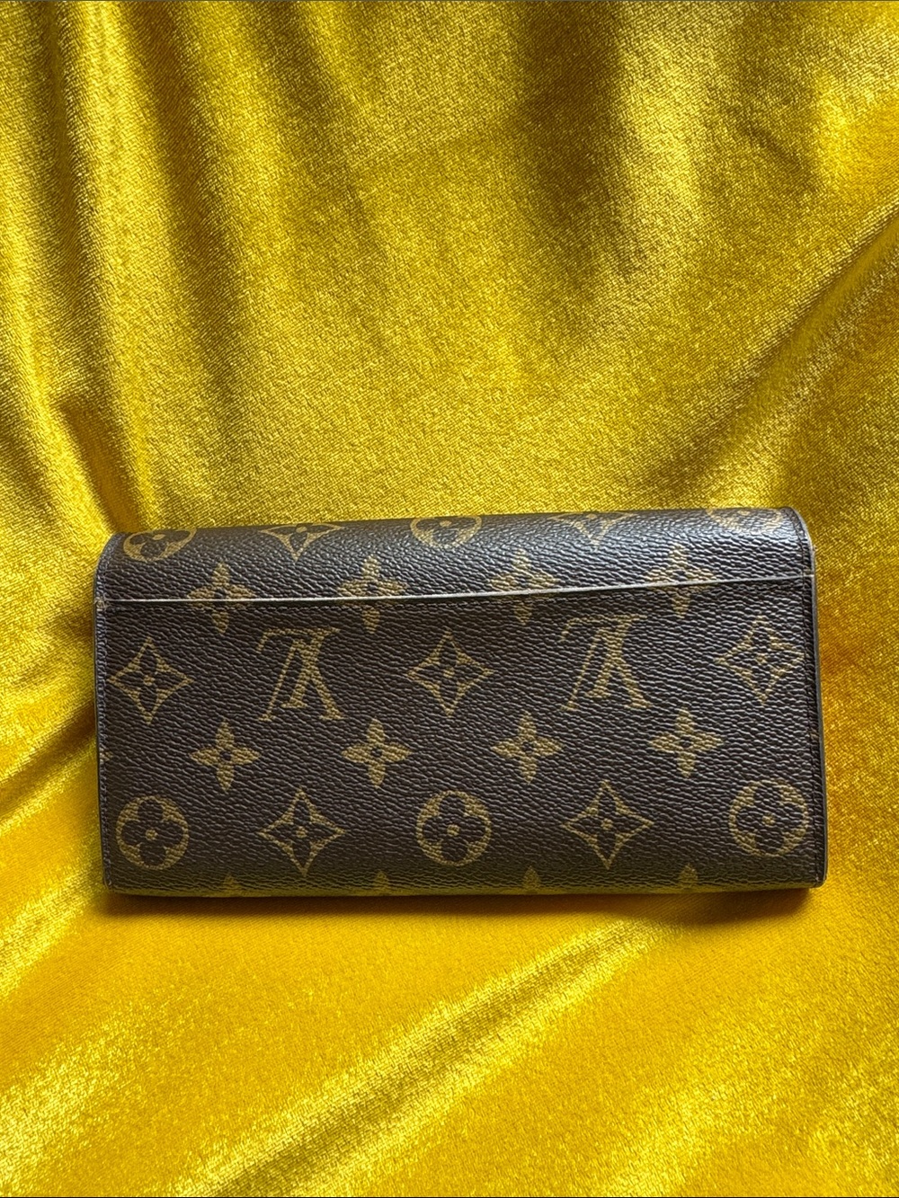 Sarah Wallet

$775.00
One of Louis Vuitton's classic models. - Picture 5 of 16